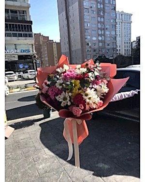 Papatya ve Kır Çiçeği Buketi