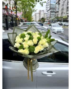 25 Beyaz Gül Buketi